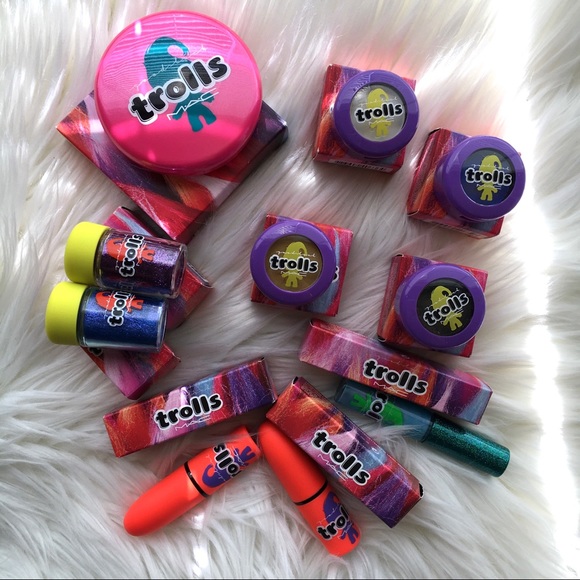 Mac Cosmetics Trolls limited release collection - Picture 2 of 7